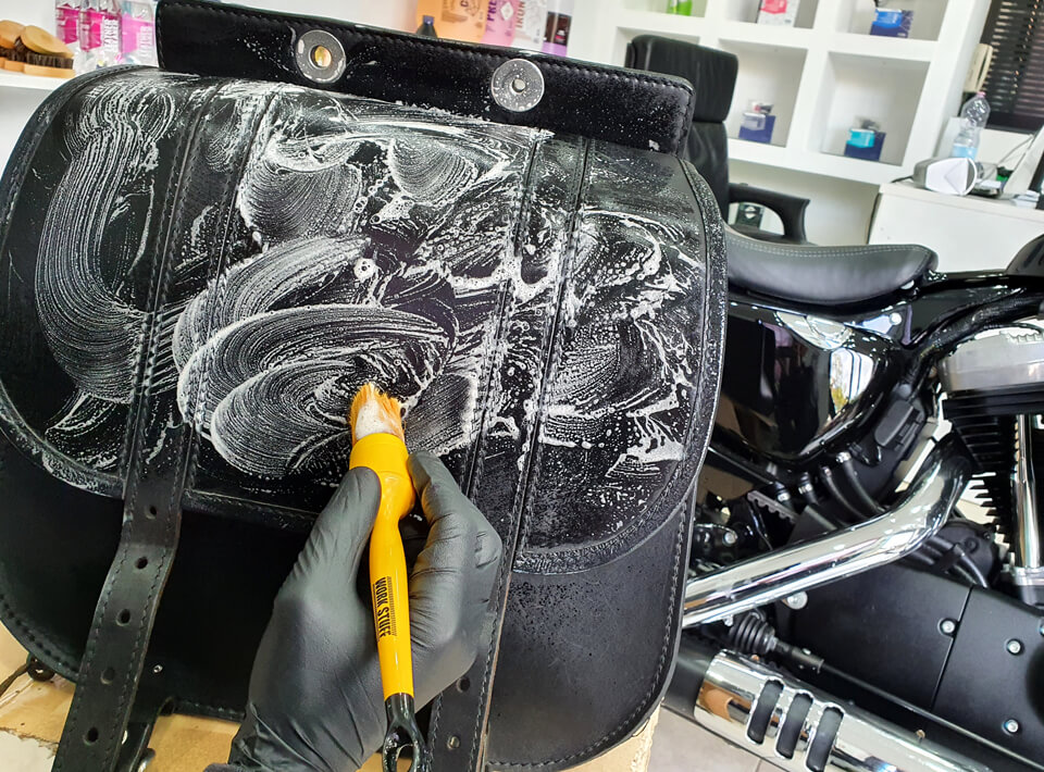 detailing moto